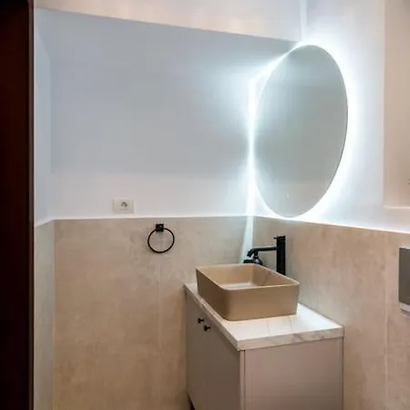 Apartment Superb Views 3br Duplex - 4 Balconies + Parking *