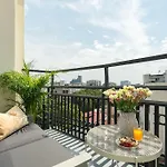 Superb Views 3br Duplex - 4 Balconies + Parking בוקרשט