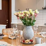 Superb Views 3br Duplex - 4 Balconies + Parking דירה *