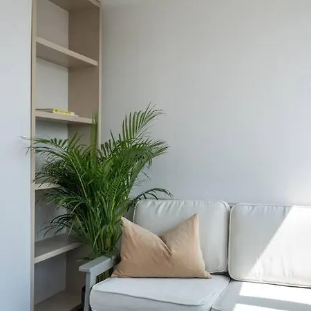 Superb Views 3br Duplex - 4 Balconies + Parking Appartamento *