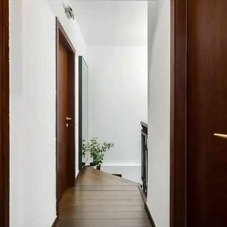 公寓 Superb Views 3br Duplex - 4 Balconies + Parking