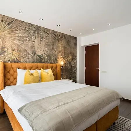 Superb Views 3br Duplex - 4 Balconies + Parking Apartamento *