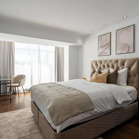 Superb Views 3br Duplex - 4 Balconies + Parking Apartamento Bucarest