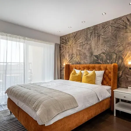 Superb Views 3br Duplex - 4 Balconies + Parking * Boekarest