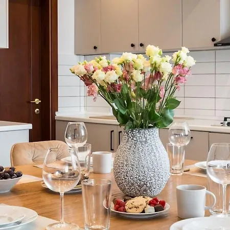 Superb Views 3br Duplex - 4 Balconies + Parking 公寓 *
