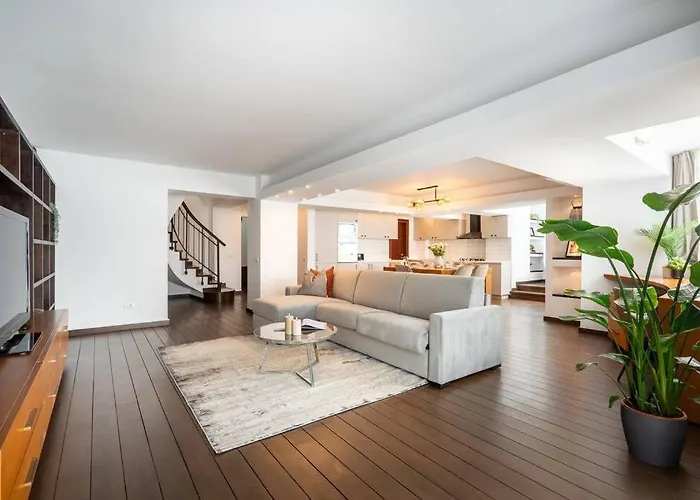 Lägenhet Superb Views 3br Duplex - 4 Balconies + Parking *