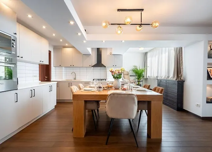 Superb Views 3br Duplex - 4 Balconies + Parking Бухарест