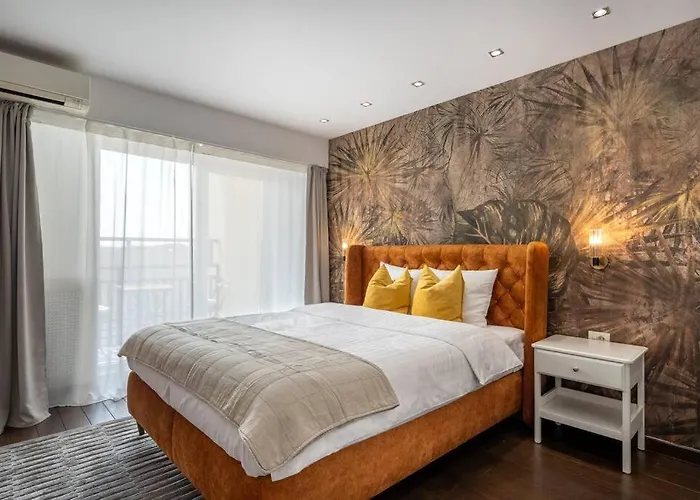 Superb Views 3br Duplex - 4 Balconies + Parking * Бухарест