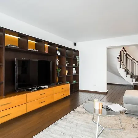 Διαμέρισμα Superb Views 3br Duplex - 4 Balconies + Parking Βουκουρέστι