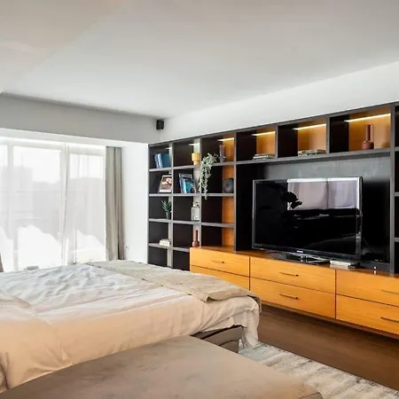 Superb Views 3br Duplex - 4 Balconies + Parking Bukareszt