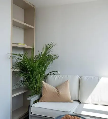 Superb Views 3br Duplex - 4 Balconies + Parking דירה *