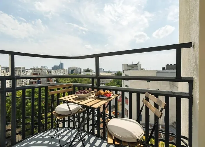 Superb Views 3br Duplex - 4 Balconies + Parking דירה *