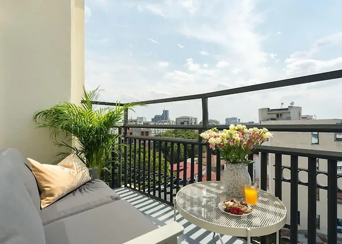 Superb Views 3br Duplex - 4 Balconies + Parking בוקרשט
