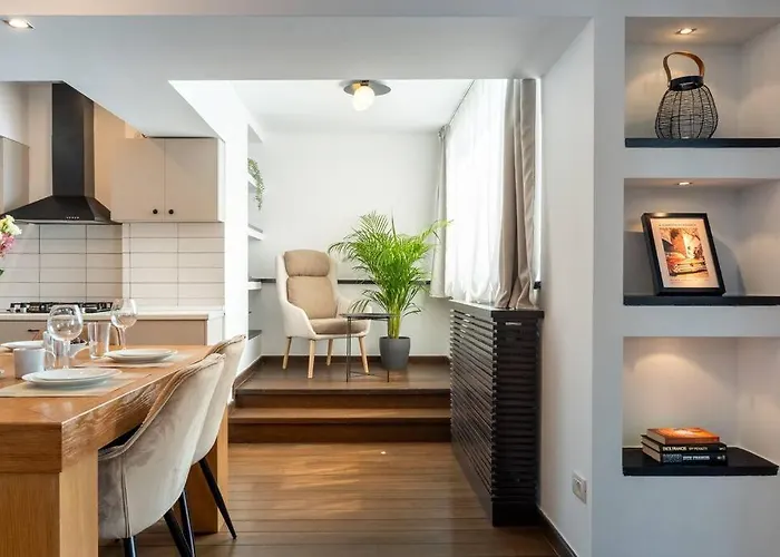 Superb Views 3br Duplex - 4 Balconies + Parking דירה